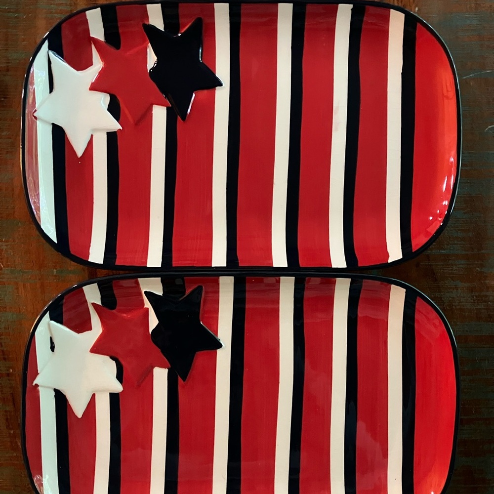 Striped Red and Blue Star Accent Plates